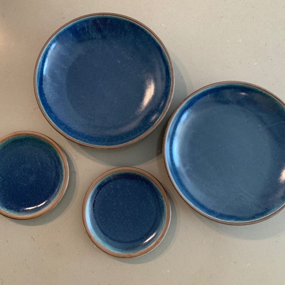 East Fork Pottery Cosmos Set – 2 Coupes + 2 Cake Plates (Retired Glaze) - Picture 1 of 10